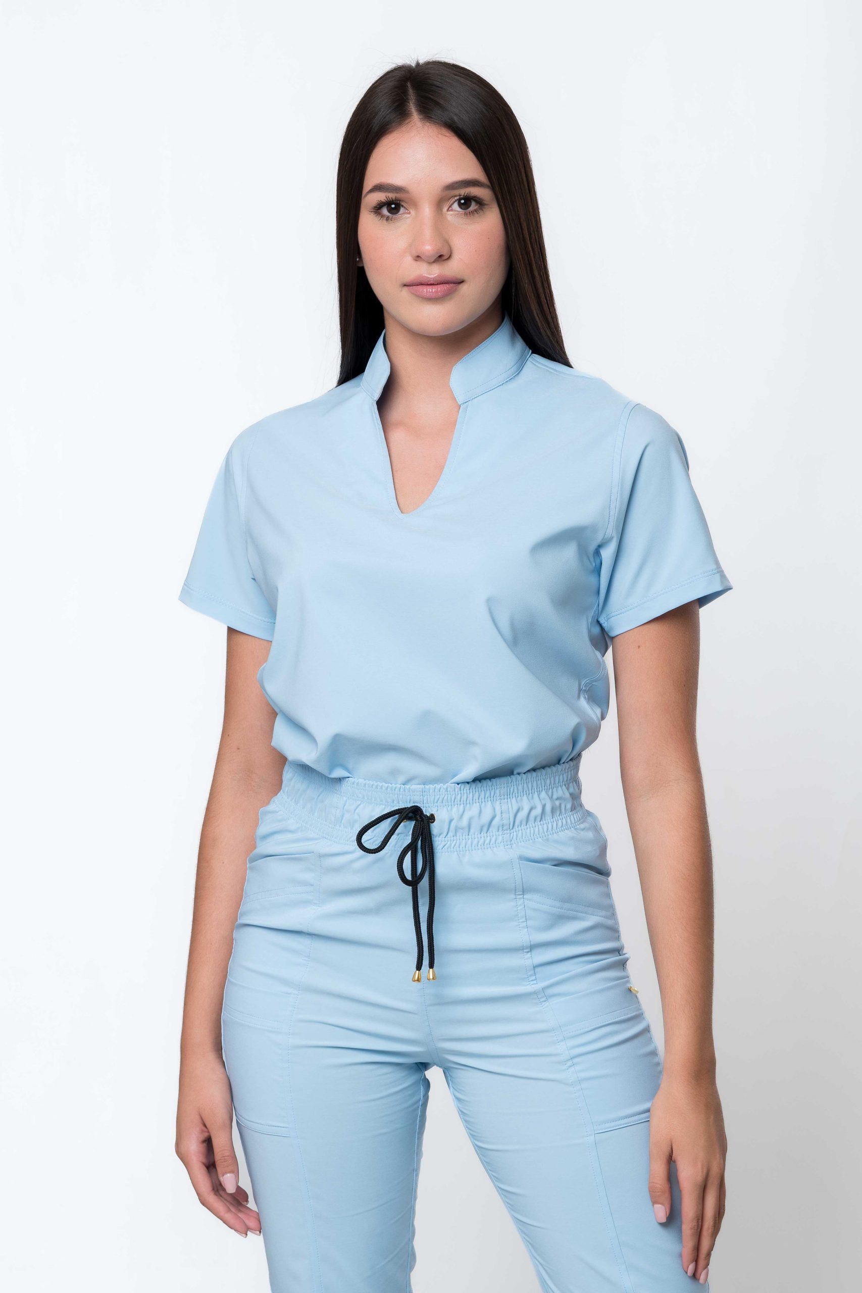 UNIFORME MODELO  KARENA